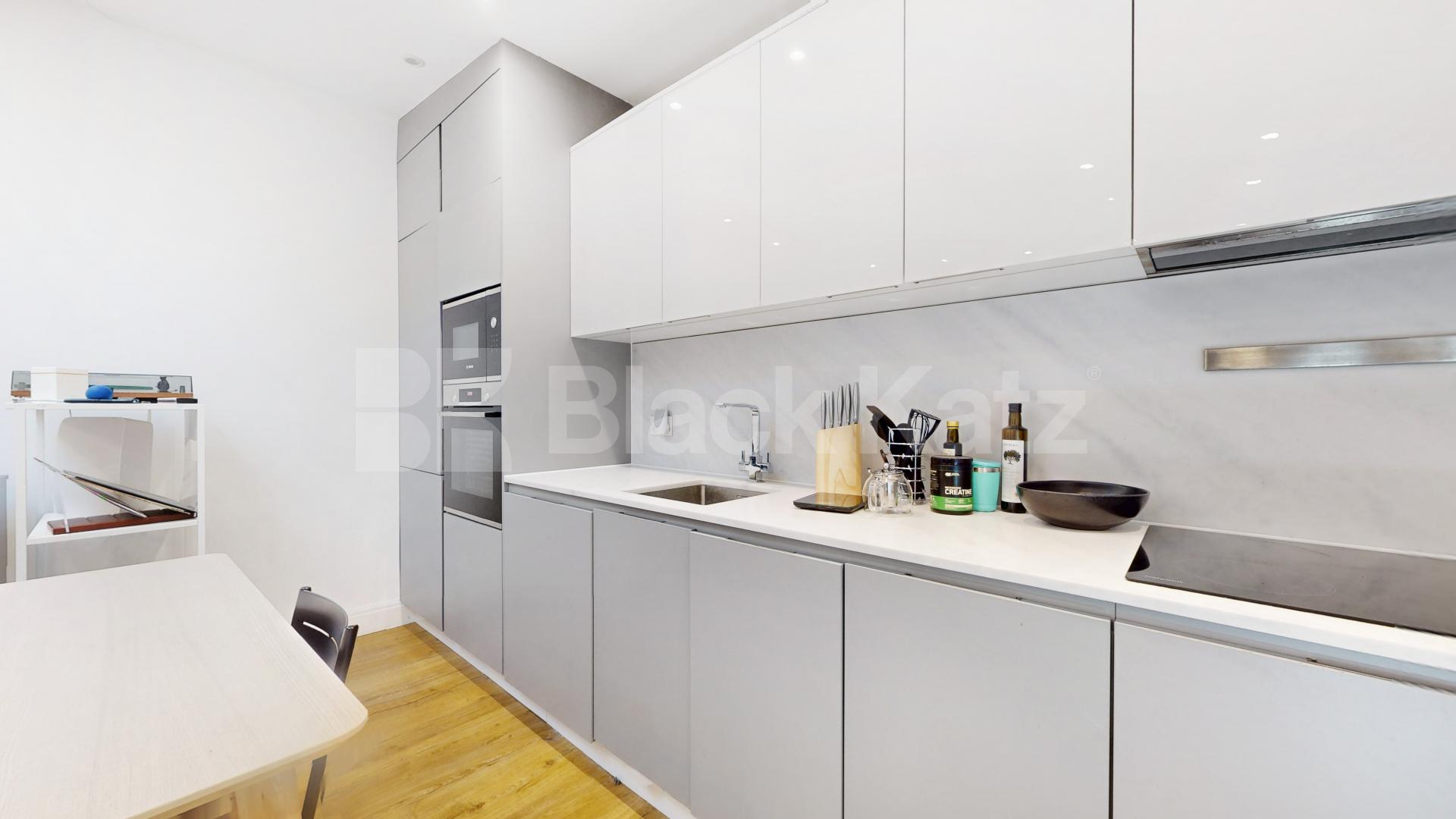 			1 Bedroom, 1 bath, 1 reception Flat			 Parkway, Regents Park / Camden